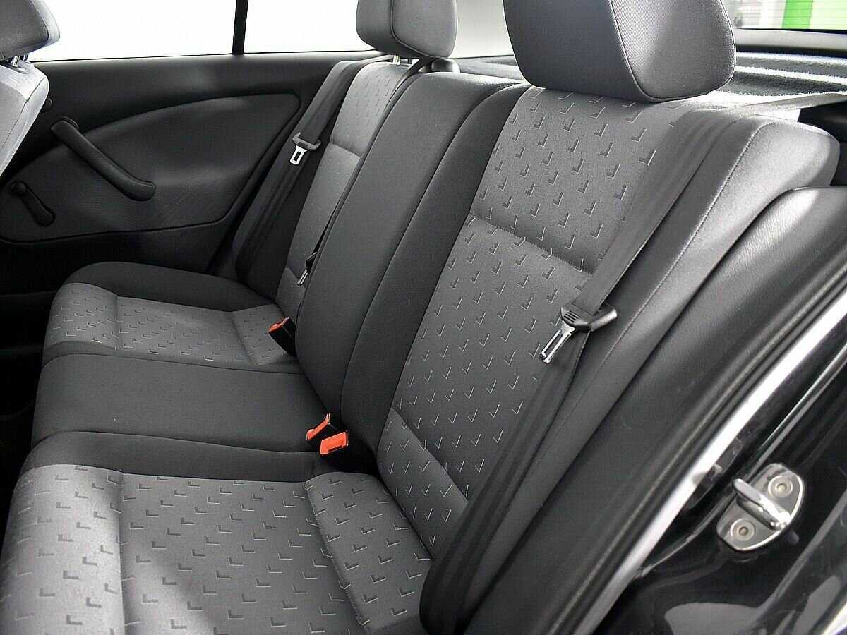 Skoda Octavia с пробегом — 2009 год. Фото: #9