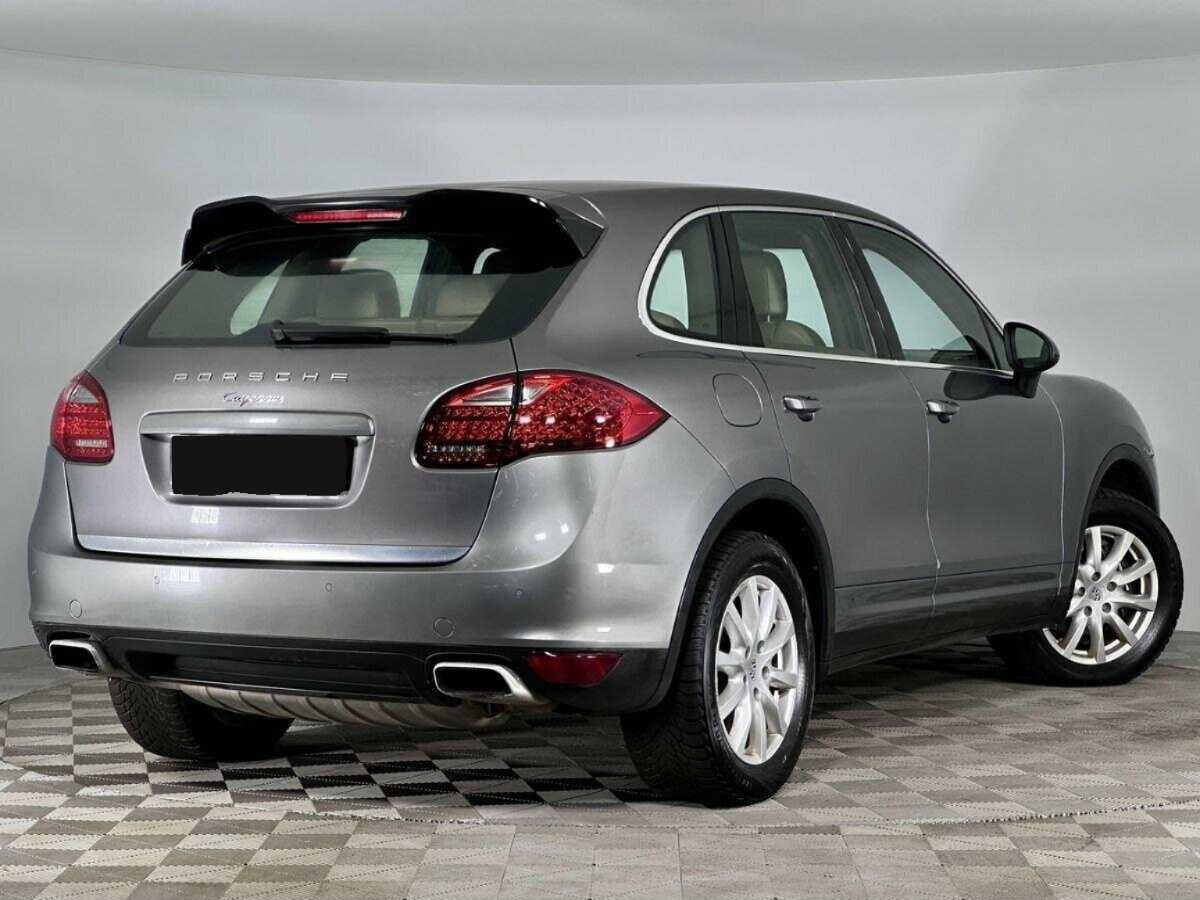 Porsche Cayenne с пробегом — 2012 год. Фото: #1