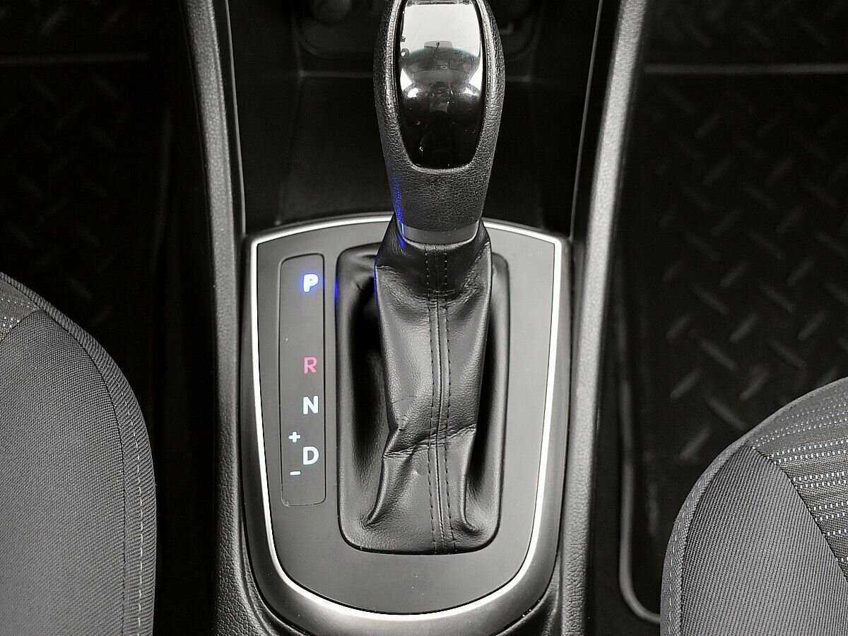 Hyundai Solaris с пробегом — 2014 год. Фото: #13