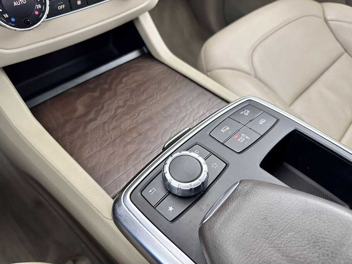 Mercedes-Benz GL-Класс с пробегом — 2014 год. Фото: #13