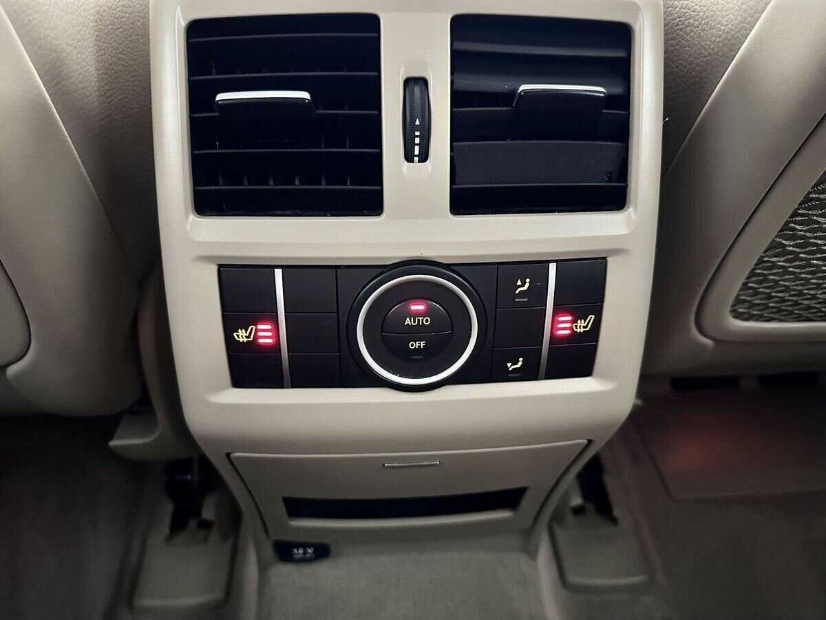 Mercedes-Benz GL-Класс с пробегом — 2014 год. Фото: #16