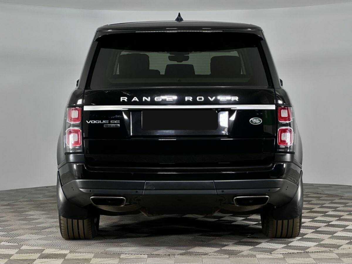 Land Rover Range Rover с пробегом — 2018 год. Фото: #3