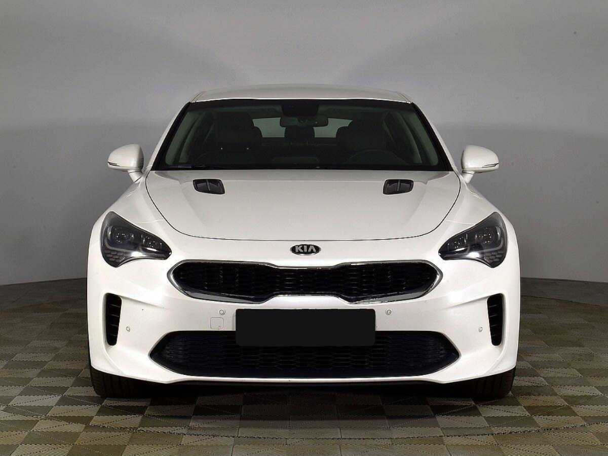Kia Stinger с пробегом — 2018 год. Фото: #2