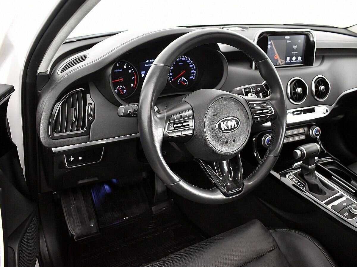 Kia Stinger с пробегом — 2018 год. Фото: #5