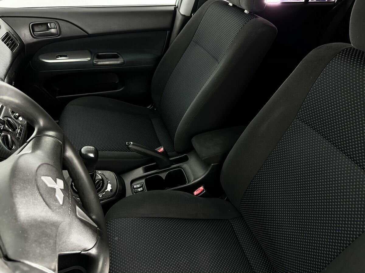 Mitsubishi Lancer с пробегом — 2007 год. Фото: #5