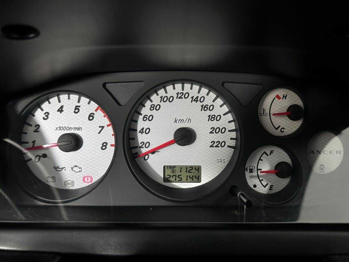 Mitsubishi Lancer с пробегом — 2007 год. Фото: #8