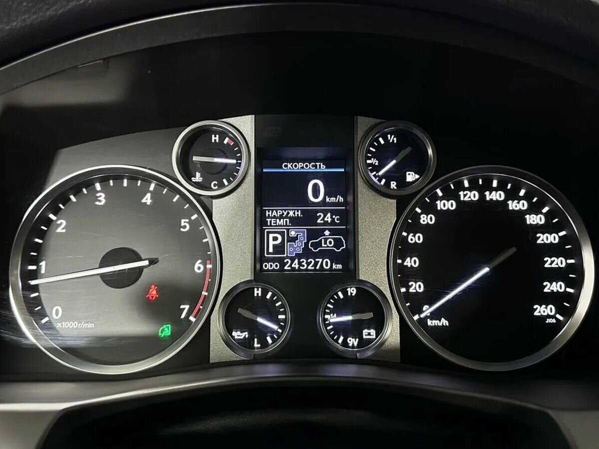 Lexus LX с пробегом — 2013 год. Фото: #9