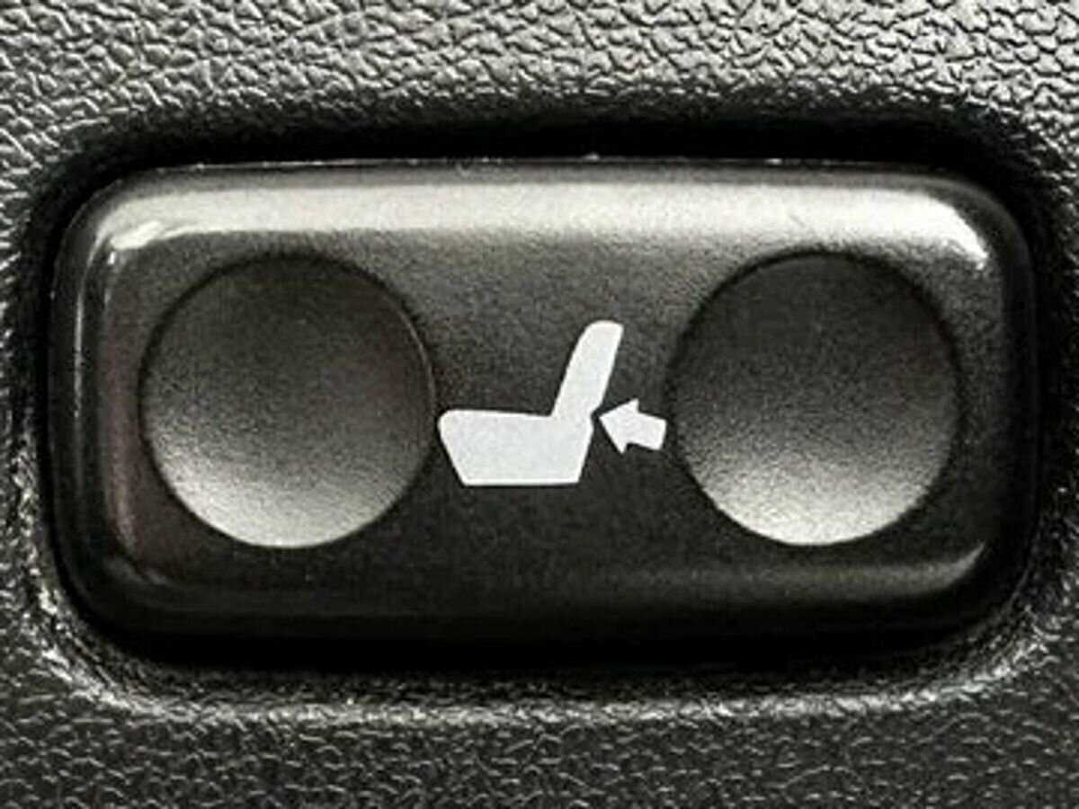 Lexus LX с пробегом — 2013 год. Фото: #19