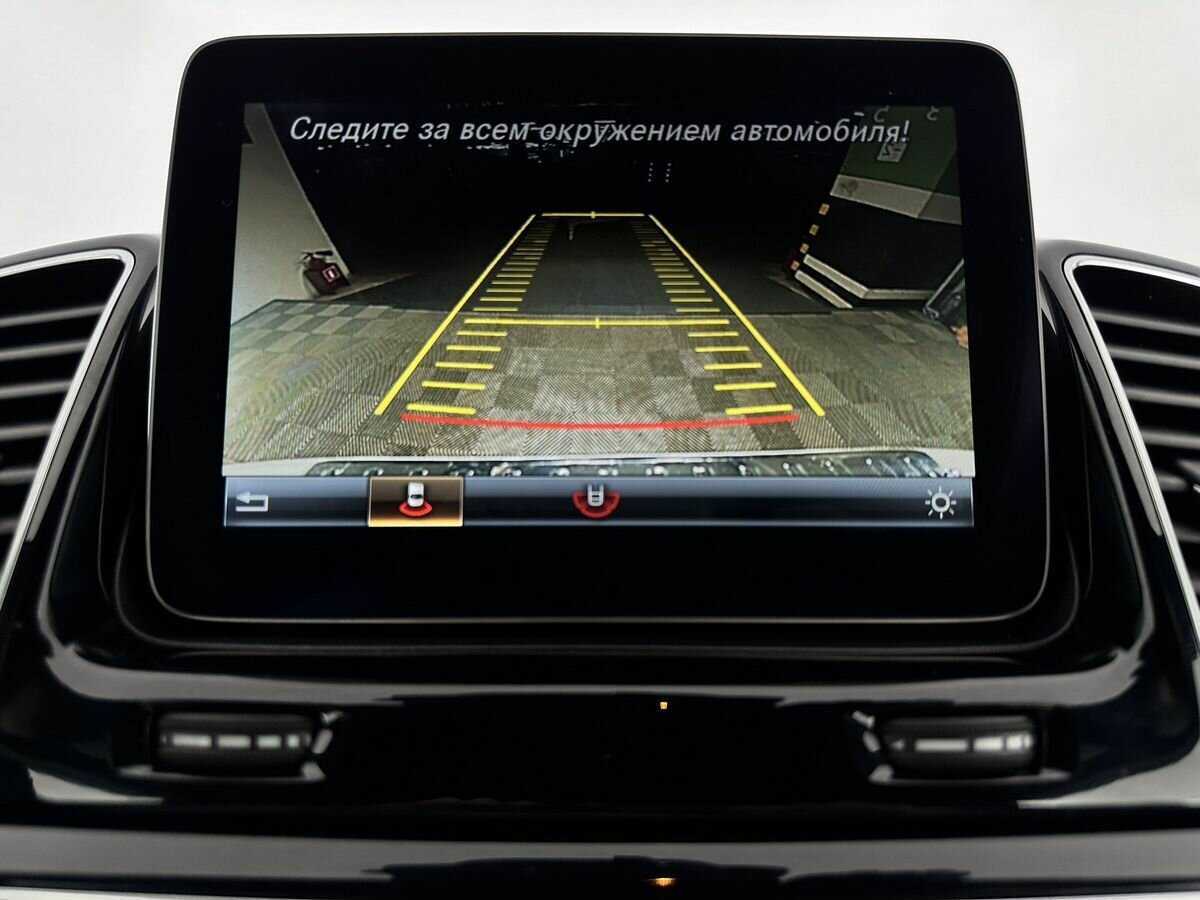 Mercedes-Benz GLE с пробегом — 2017 год. Фото: #11