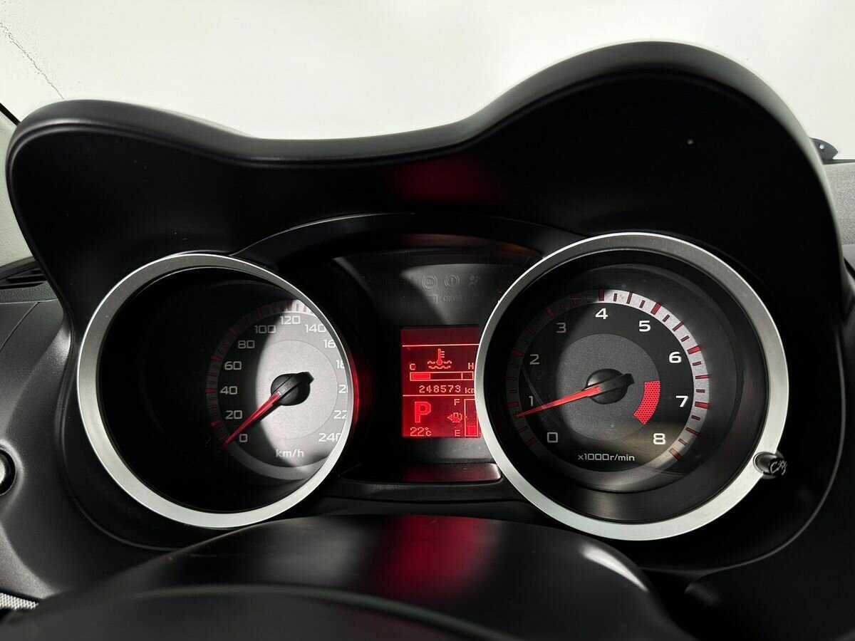 Mitsubishi Lancer с пробегом — 2008 год. Фото: #10