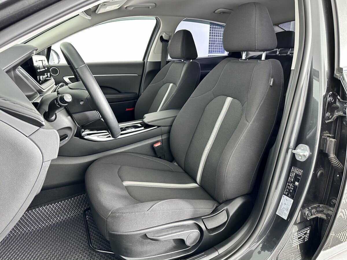 Hyundai Sonata с пробегом — 2022 год. Фото: #7