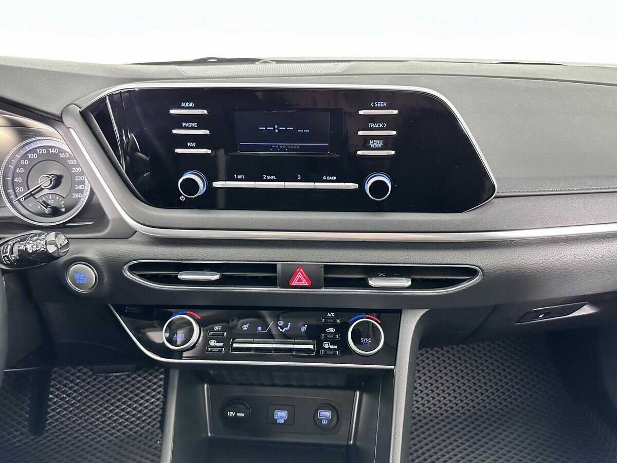 Hyundai Sonata с пробегом — 2022 год. Фото: #10