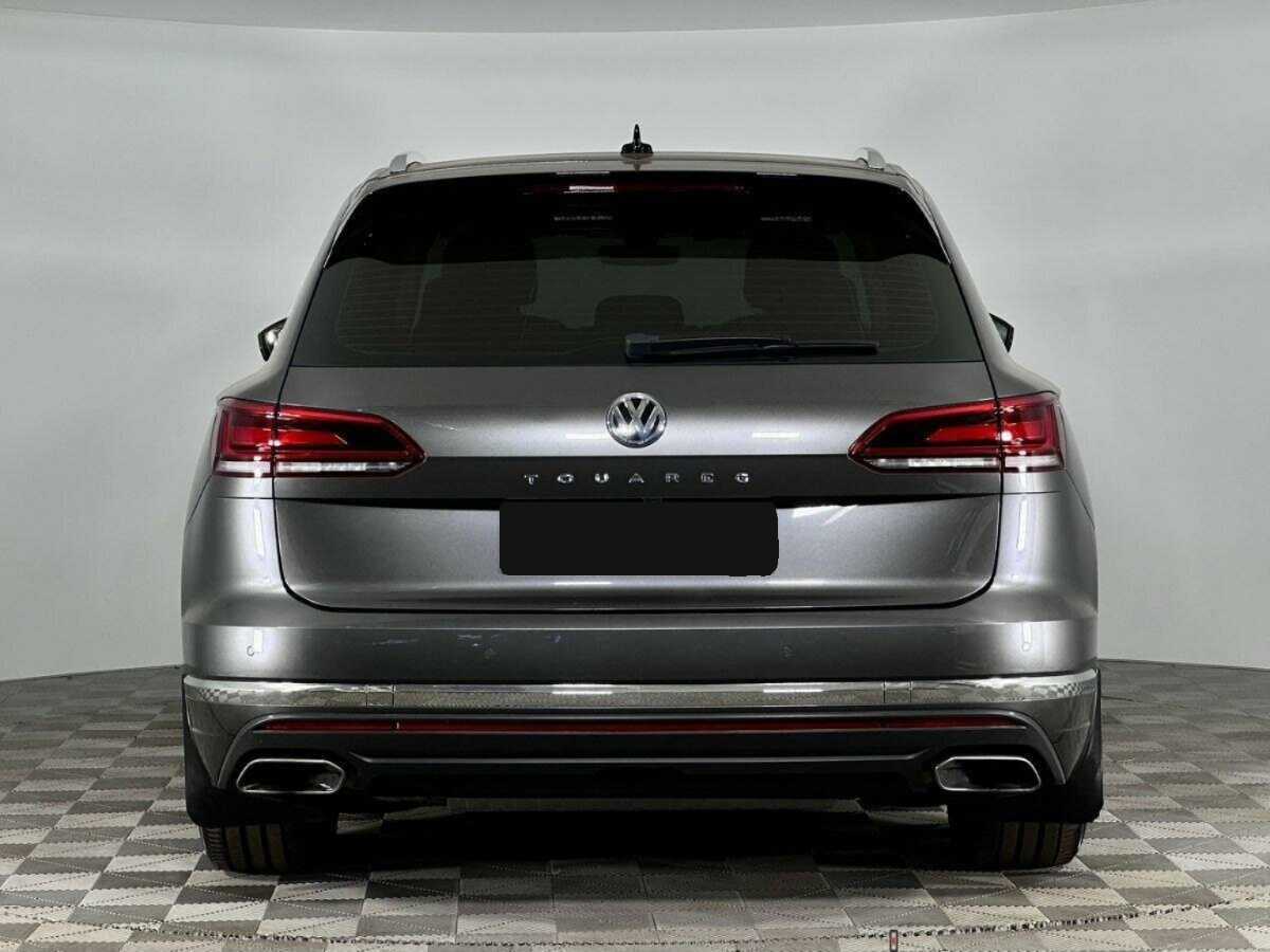 Volkswagen Touareg с пробегом — 2020 год. Фото: #3