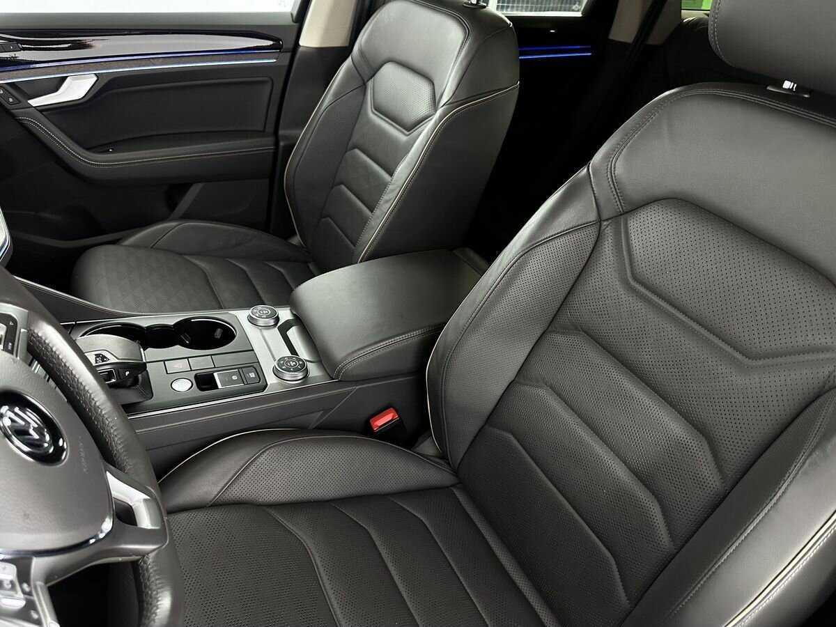 Volkswagen Touareg с пробегом — 2020 год. Фото: #7