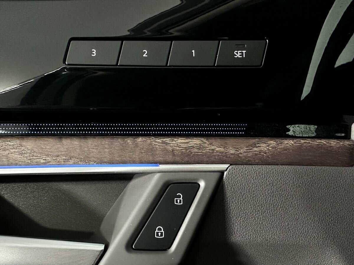 Volkswagen Touareg с пробегом — 2020 год. Фото: #14