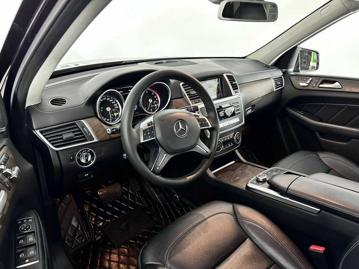 Mercedes-Benz GL-Класс с пробегом — 2015 год. Фото: #6