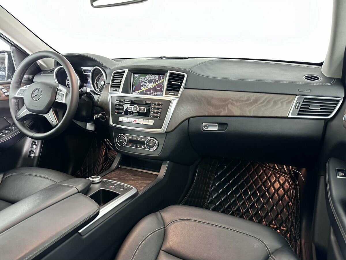 Mercedes-Benz GL-Класс с пробегом — 2015 год. Фото: #9