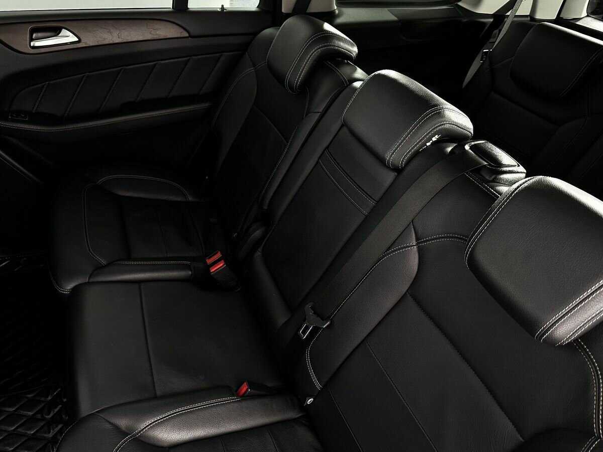 Mercedes-Benz GL-Класс с пробегом — 2015 год. Фото: #20