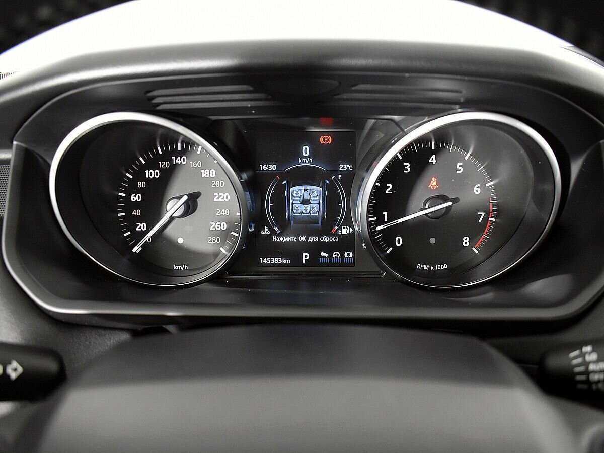 Land Rover Range Rover Sport с пробегом — 2017 год. Фото: #10