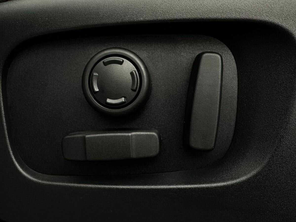 Land Rover Discovery Sport с пробегом — 2020 год. Фото: #13