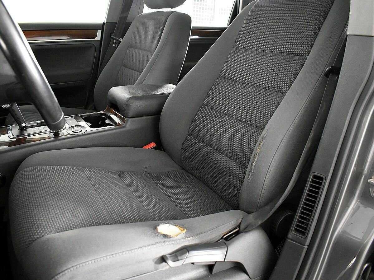 Volkswagen Touareg с пробегом — 2008 год. Фото: #7