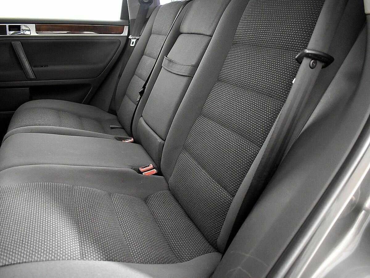 Volkswagen Touareg с пробегом — 2008 год. Фото: #8