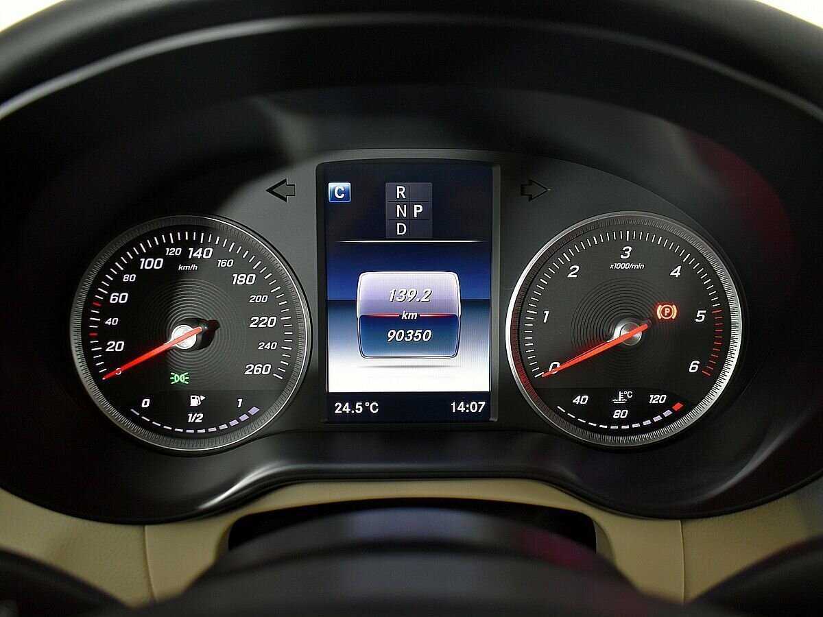 Mercedes-Benz GLC с пробегом — 2019 год. Фото: #11