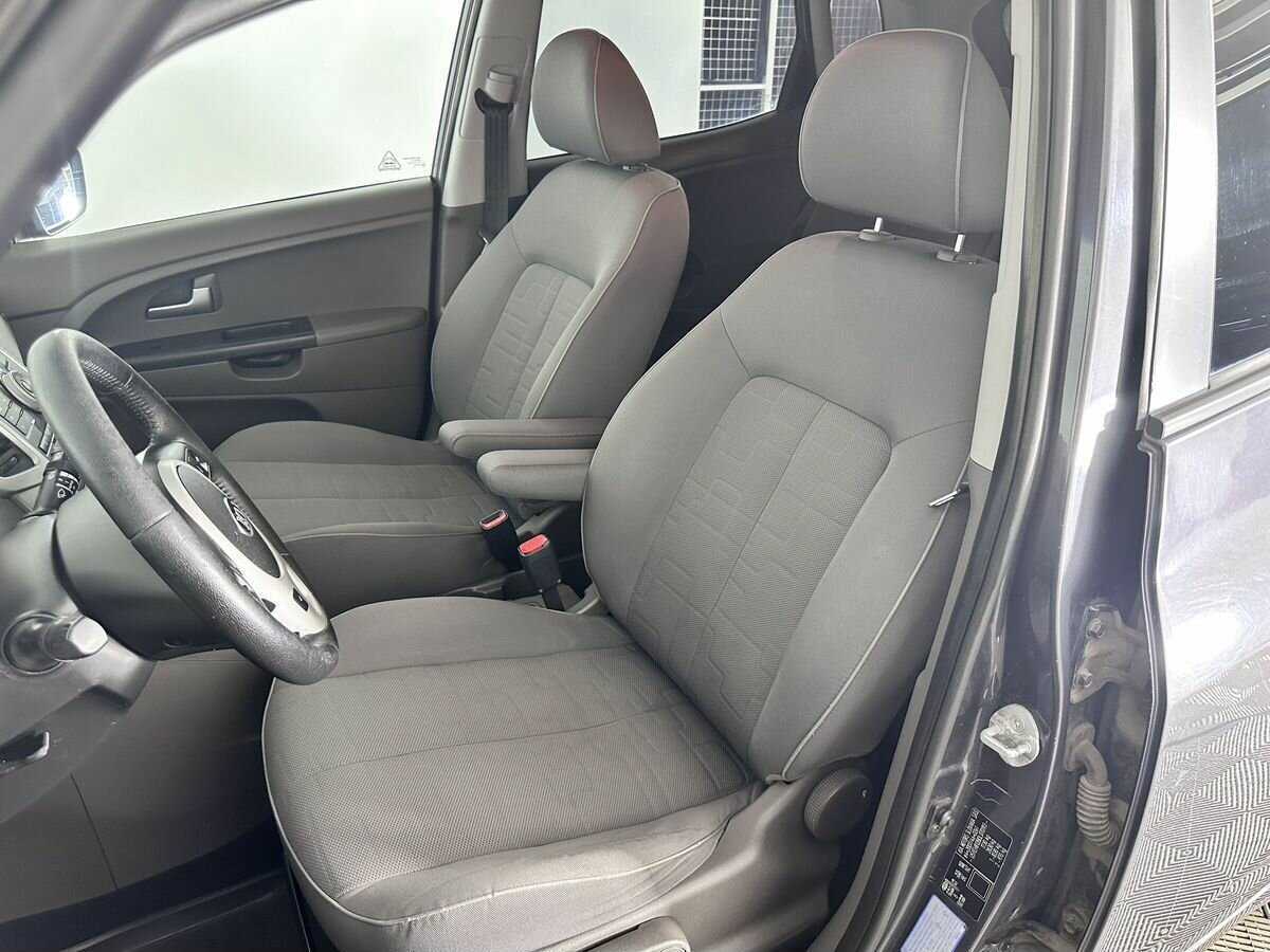 Kia Venga с пробегом — 2013 год. Фото: #7