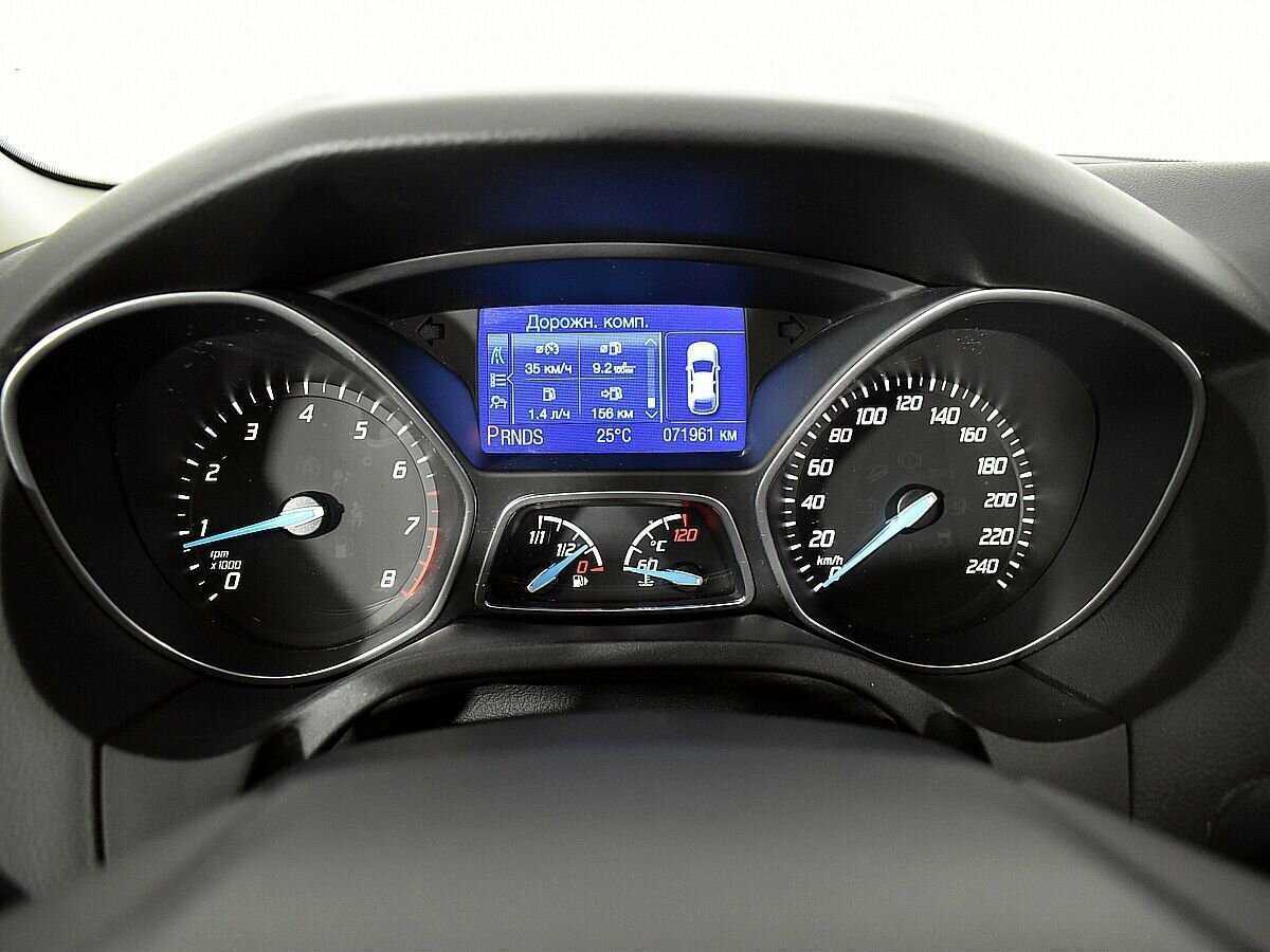 Ford Focus с пробегом — 2012 год. Фото: #11