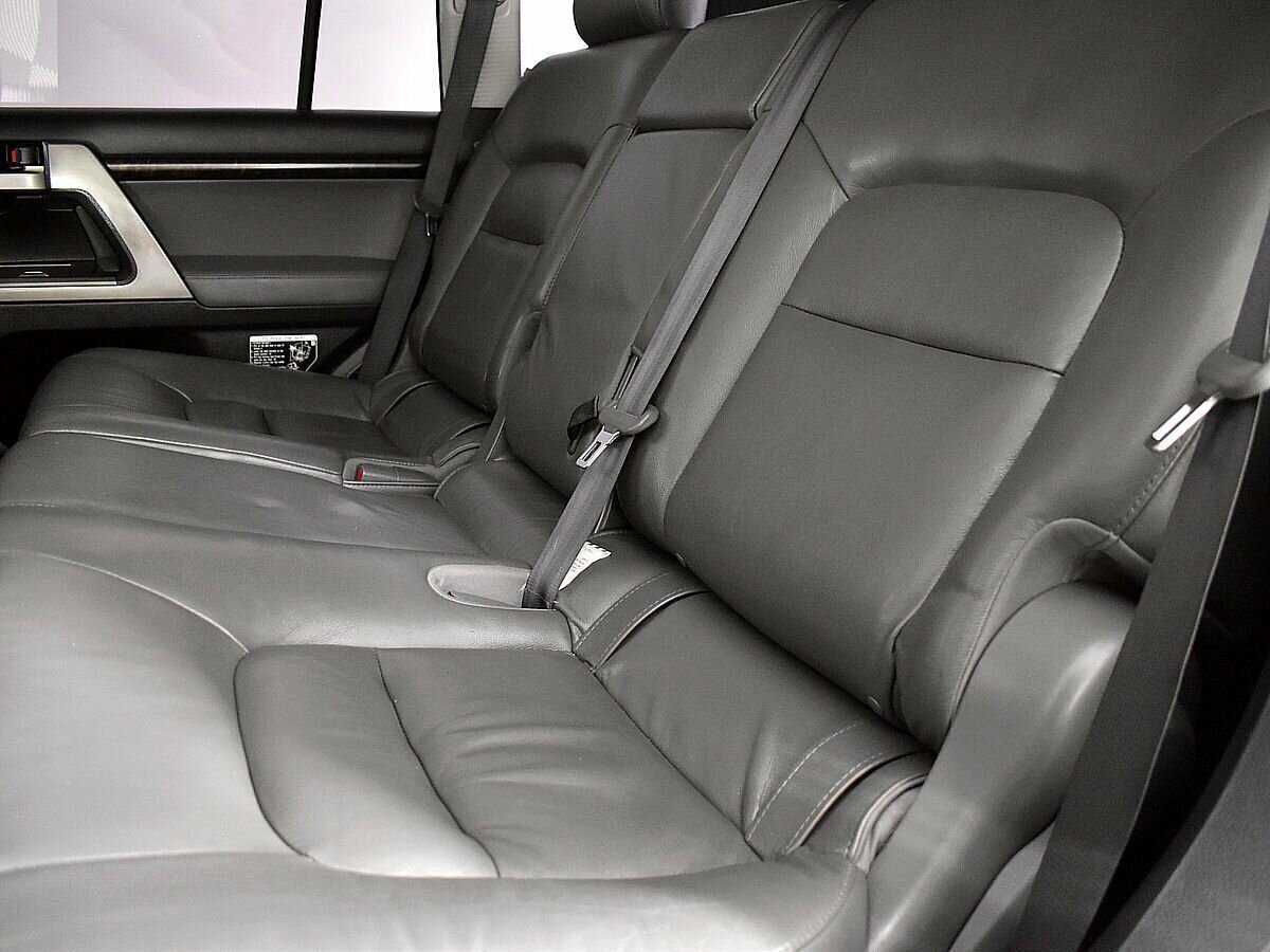 Toyota Land Cruiser с пробегом — 2007 год. Фото: #8