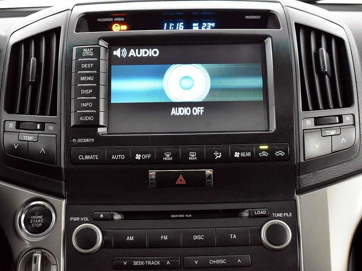 Toyota Land Cruiser с пробегом — 2007 год. Фото: #12