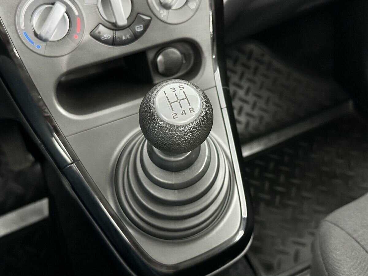 Suzuki Splash с пробегом — 2014 год. Фото: #14