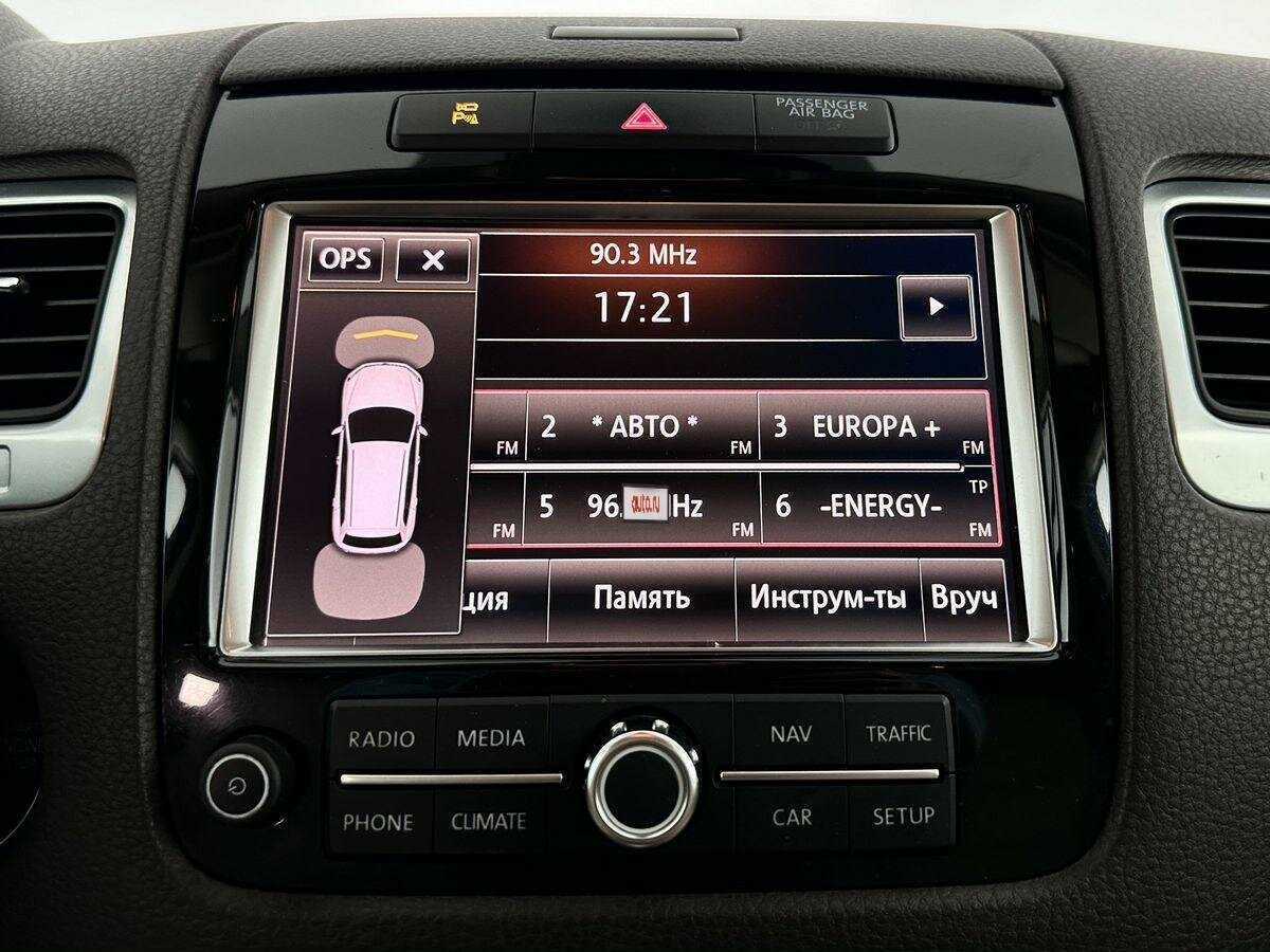 Volkswagen Touareg с пробегом — 2010 год. Фото: #12