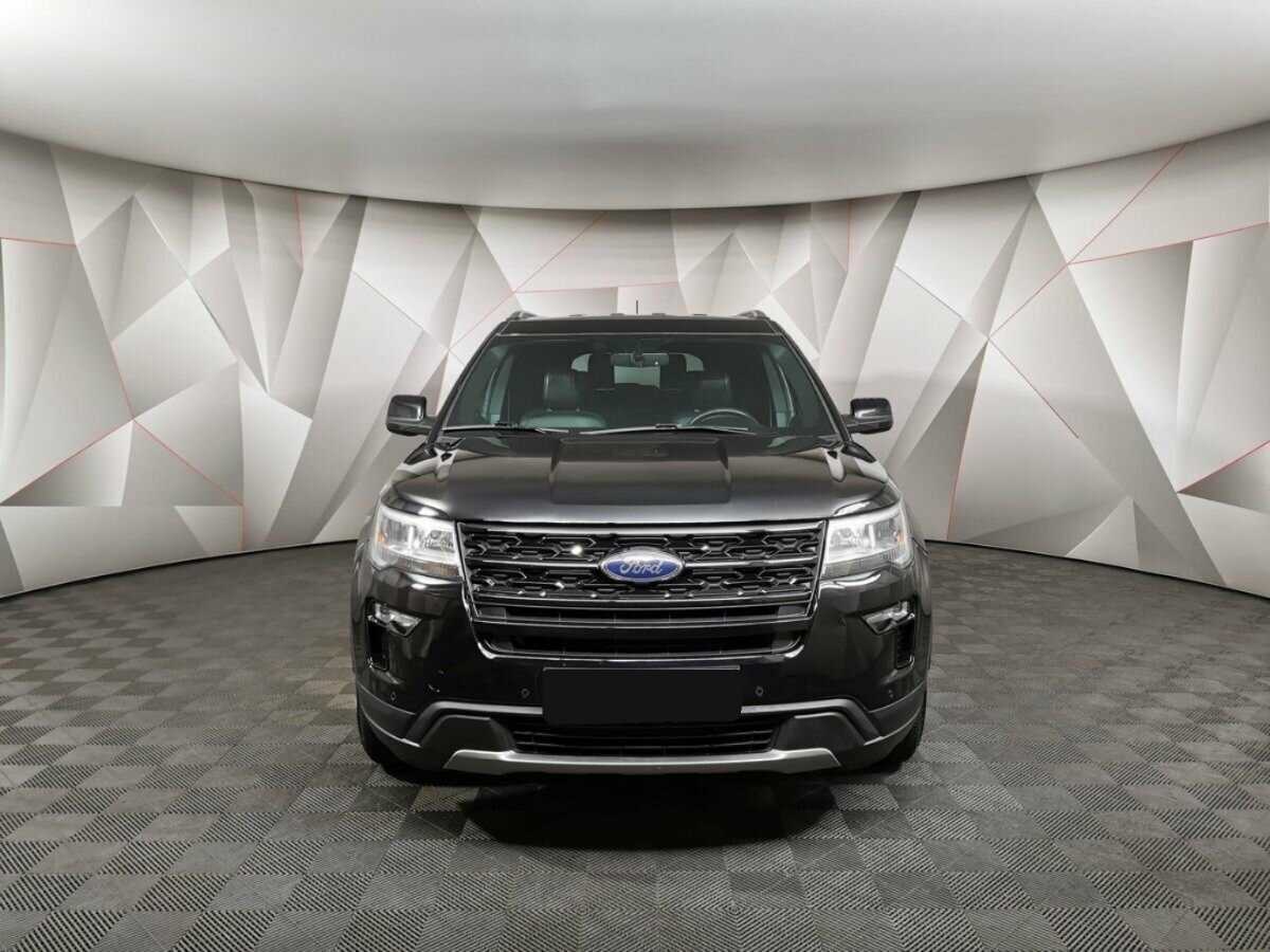 Ford Explorer с пробегом — 2018 год. Фото: #6