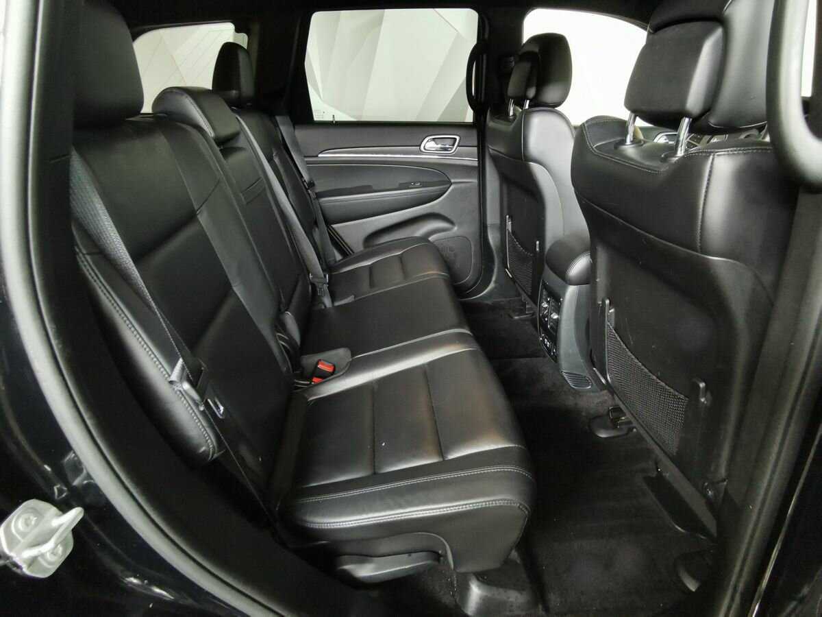 Jeep Grand Cherokee с пробегом — 2018 год. Фото: #11