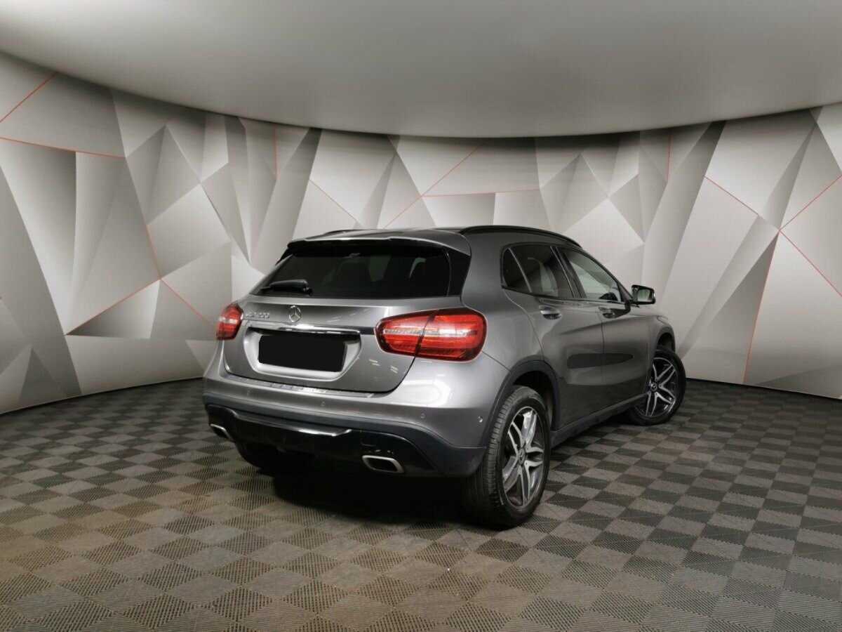 Mercedes-Benz GLA с пробегом — 2019 год. Фото: #1