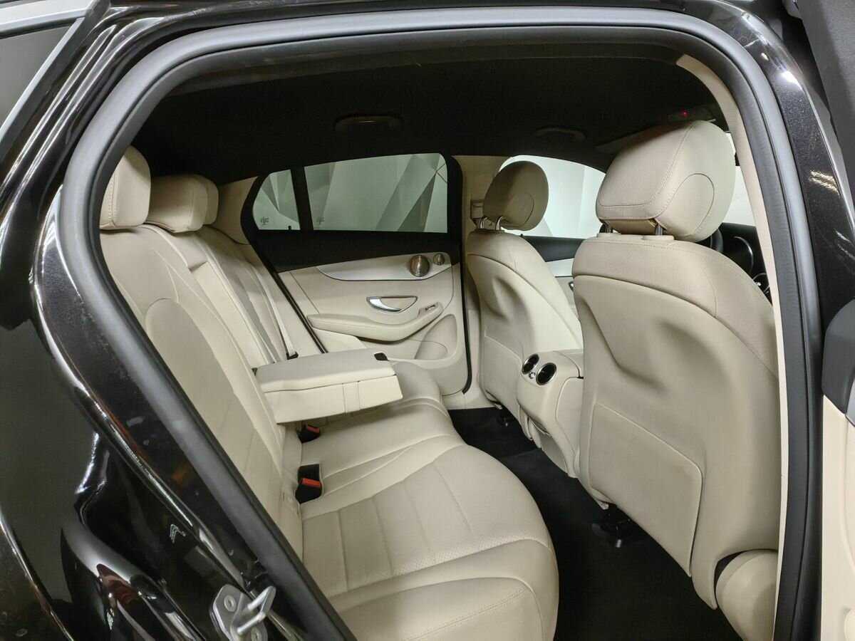 Mercedes-Benz GLC Coupe с пробегом — 2020 год. Фото: #11