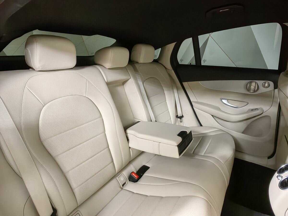 Mercedes-Benz GLC Coupe с пробегом — 2020 год. Фото: #12