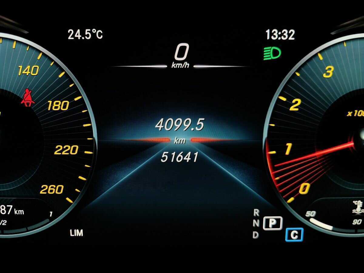 Mercedes-Benz GLC Coupe с пробегом — 2020 год. Фото: #15