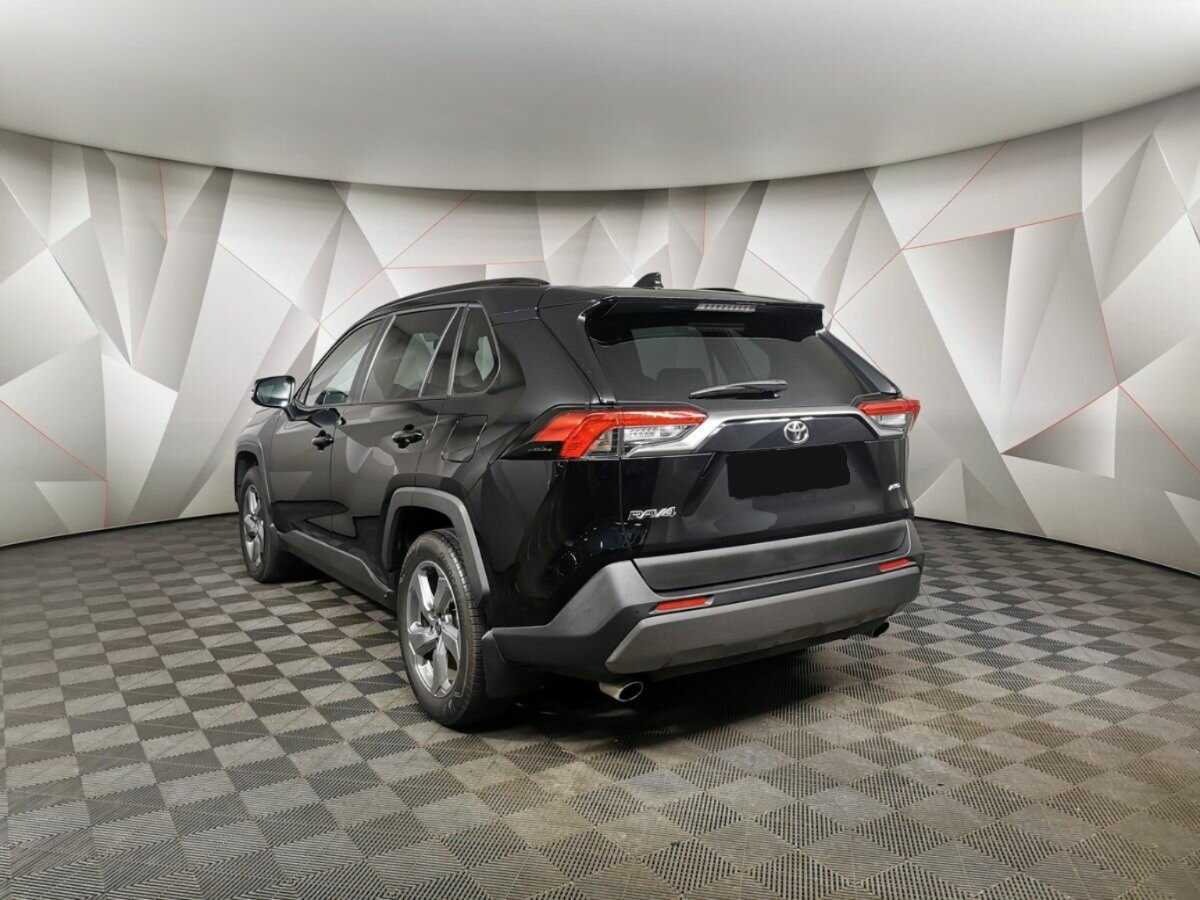 Toyota RAV4 с пробегом — 2021 год. Фото: #3