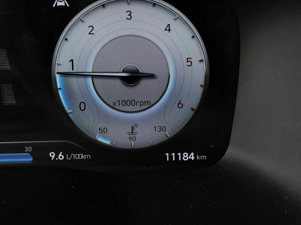 Hyundai Santa Fe с пробегом — 2022 год. Фото: #16