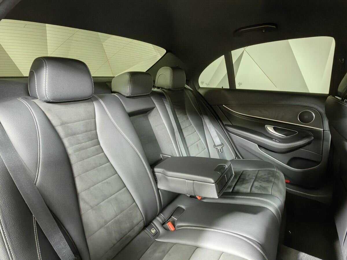 Mercedes-Benz E-Класс с пробегом — 2021 год. Фото: #12