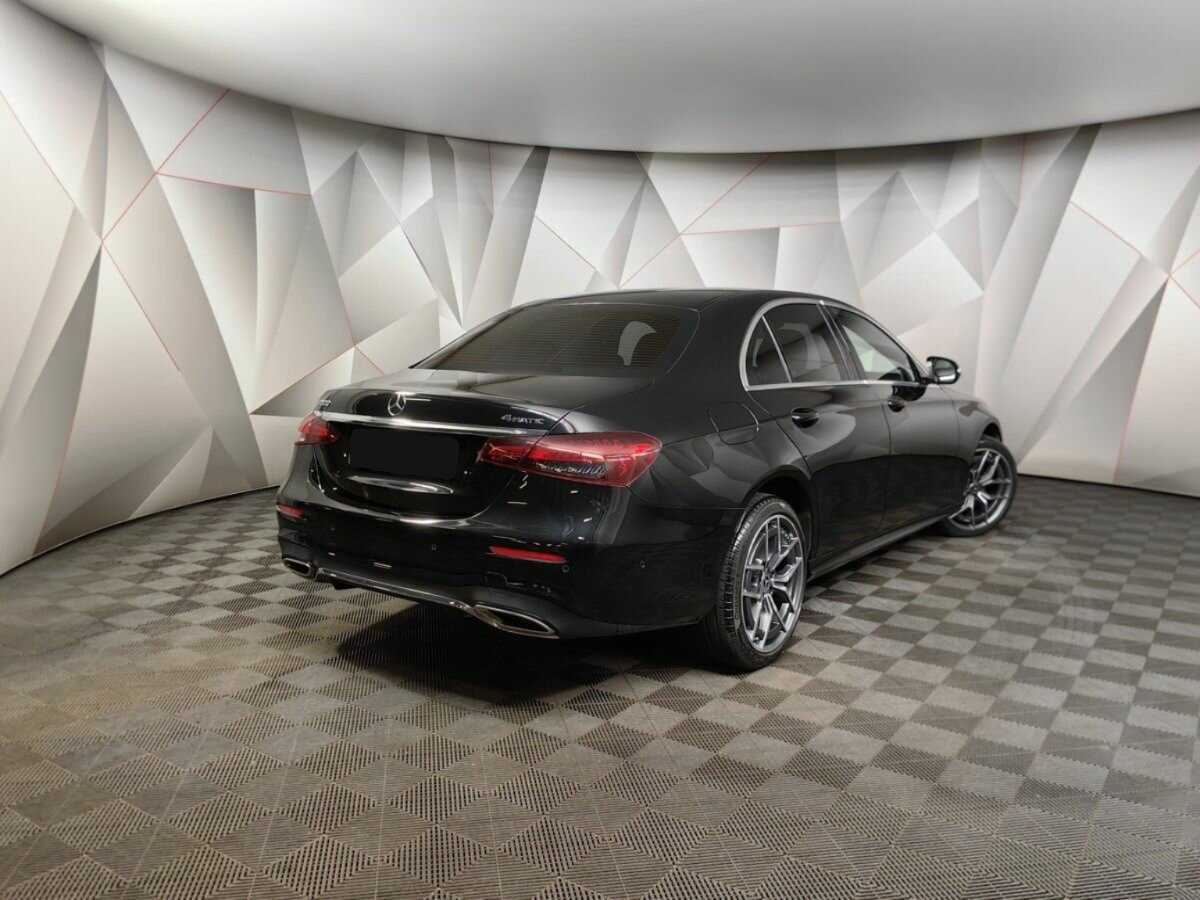 Mercedes-Benz E-Класс с пробегом — 2020 год. Фото: #1