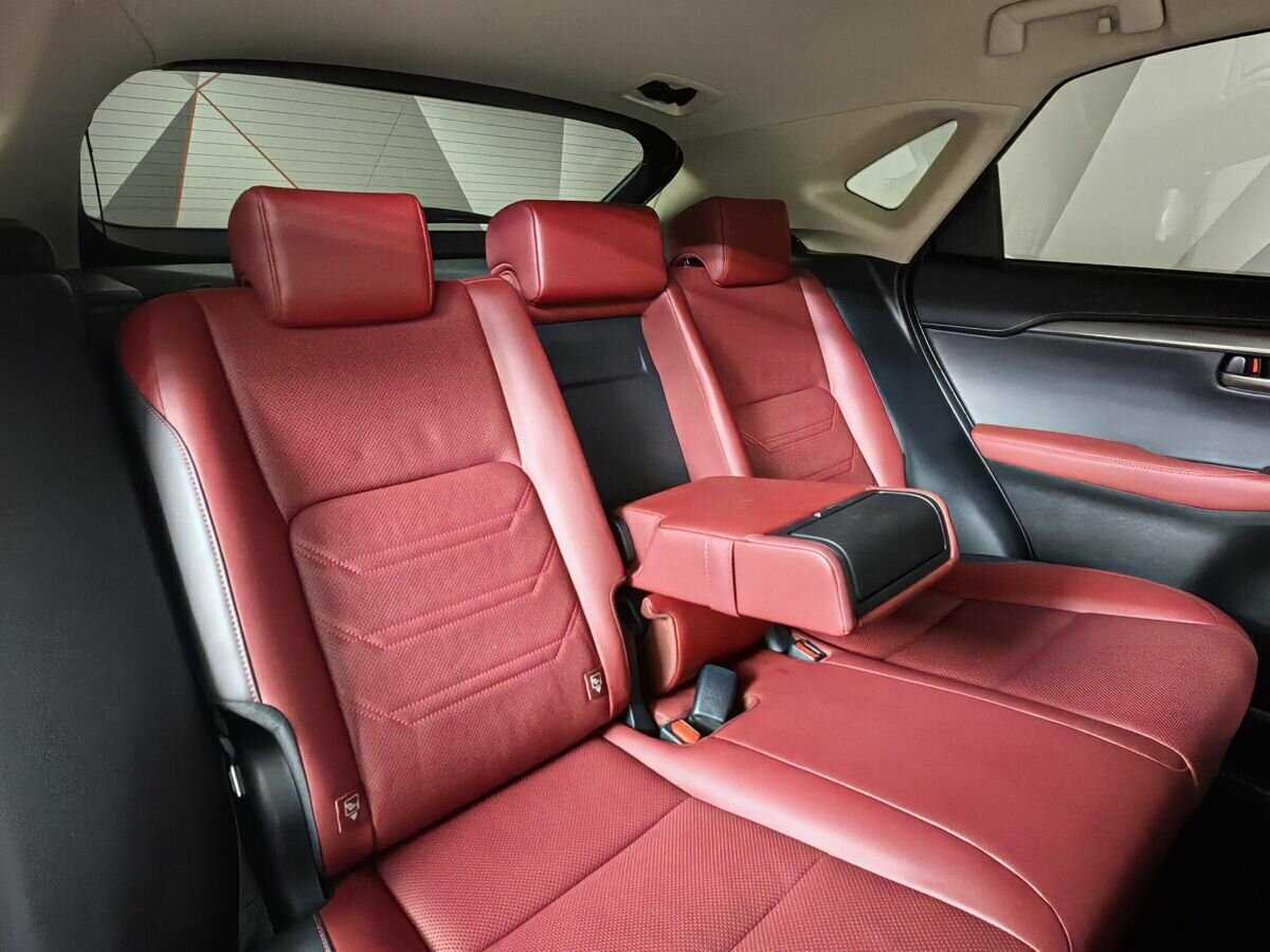 Lexus NX с пробегом — 2021 год. Фото: #12