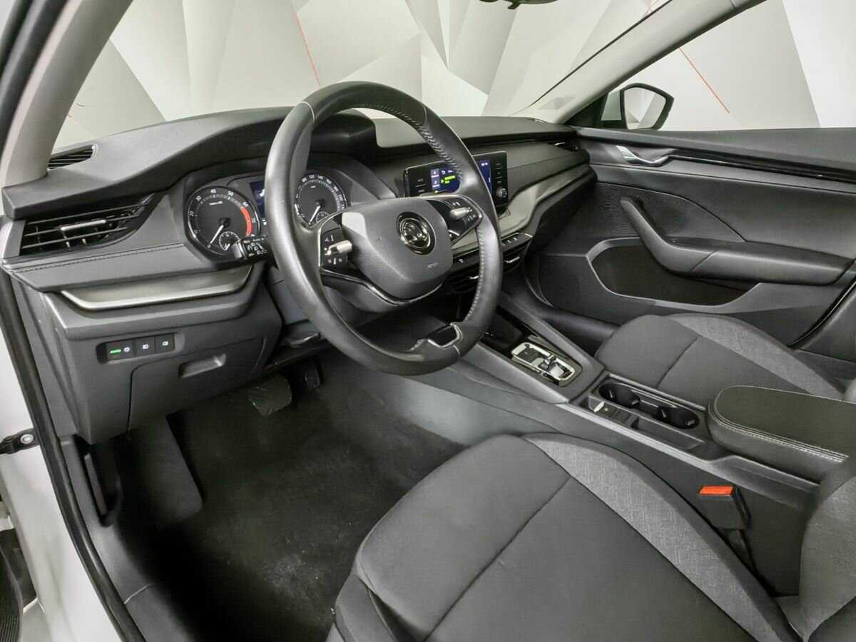 Skoda Octavia с пробегом — 2021 год. Фото: #13
