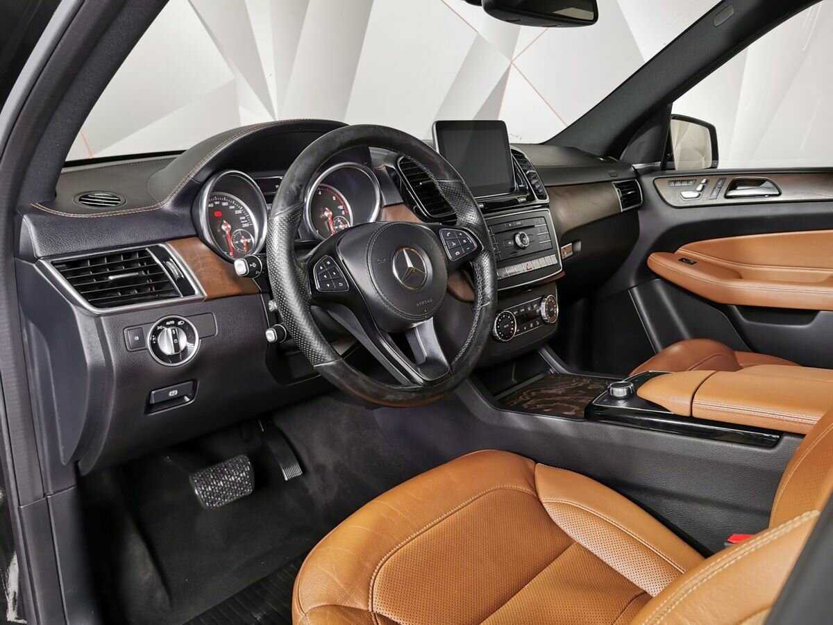 Mercedes-Benz GLS с пробегом — 2018 год. Фото: #13