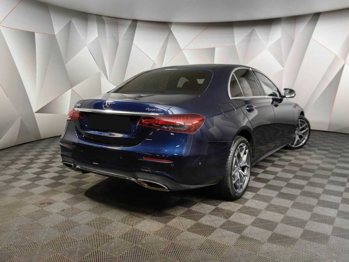Mercedes-Benz E-Класс с пробегом — 2020 год. Фото: #1