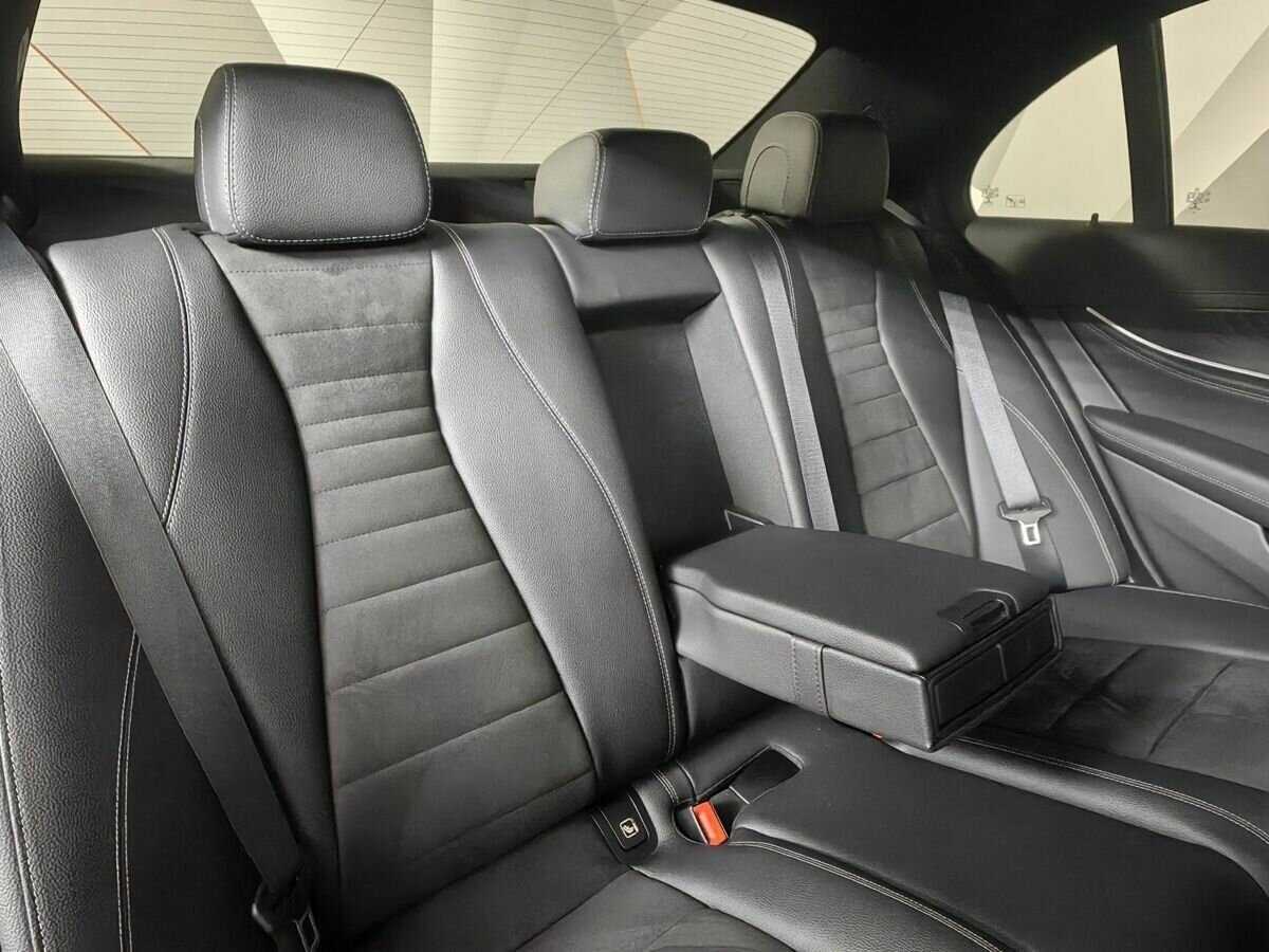 Mercedes-Benz E-Класс с пробегом — 2020 год. Фото: #10