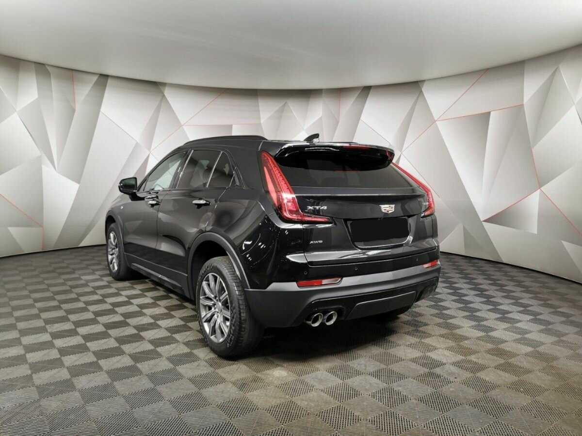 Cadillac XT4 с пробегом — 2020 год. Фото: #3