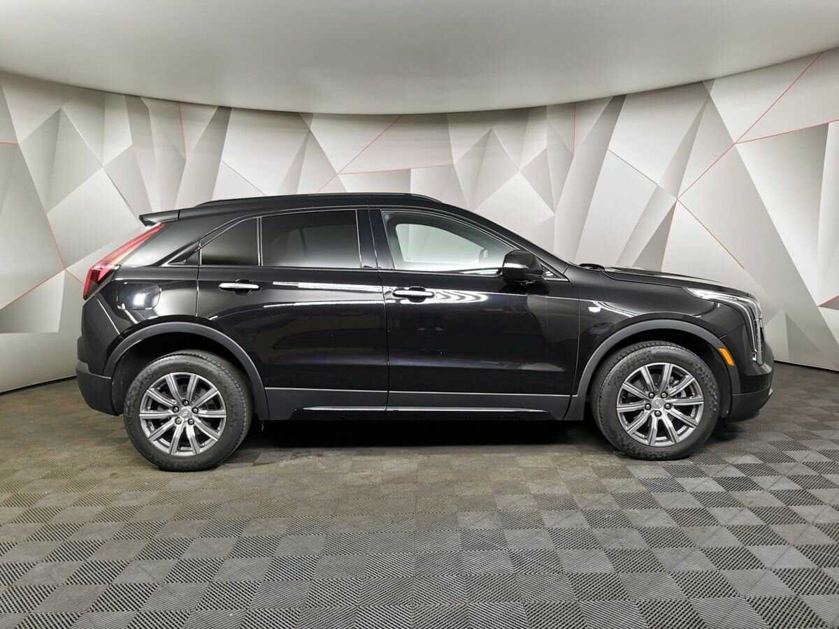 Cadillac XT4 с пробегом — 2020 год. Фото: #5